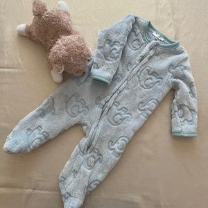 Baby clothing